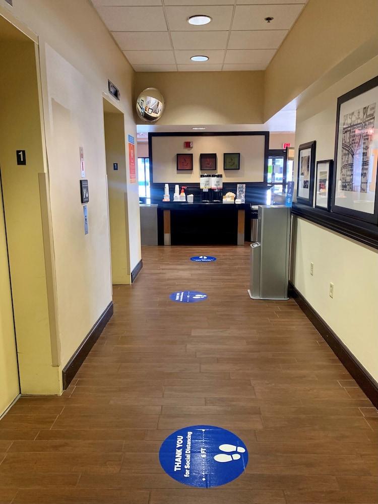 Hampton Inn Champaign/Urbana Kültér fotó