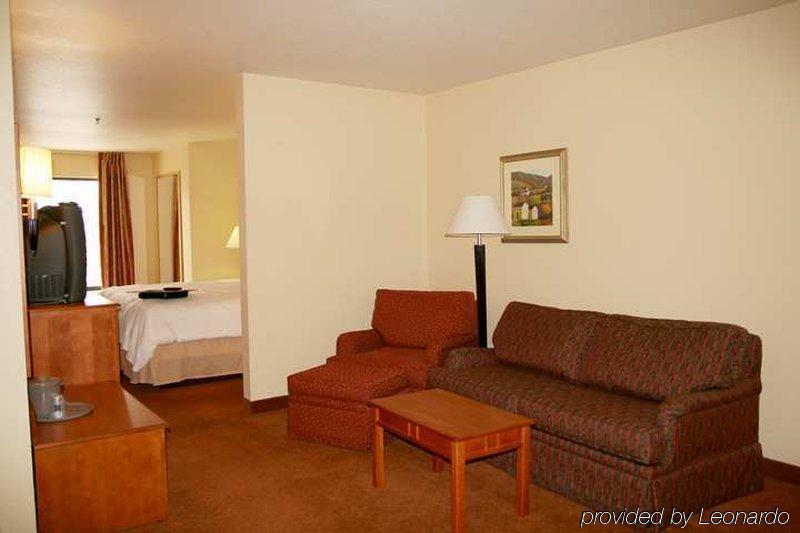 Hampton Inn Champaign/Urbana Szoba fotó